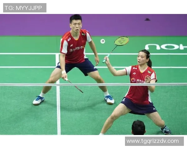 武汉羽毛球队防反战术深度解析与训练技巧分享 武汉羽毛球队防反战术深度解析与训练技巧分享