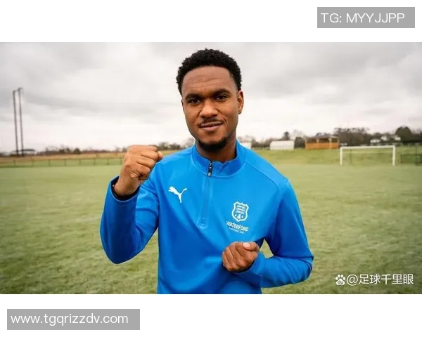 自卑黑人足球明星的奋斗历程与自我救赎之路